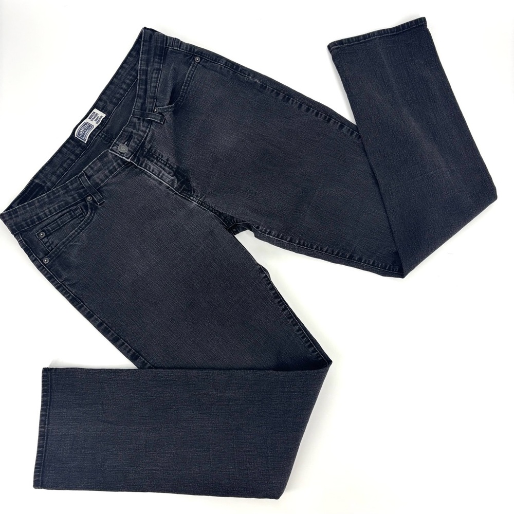 Levi's Signature Faded Black Modern Straight High Rise Jeans, 16 M